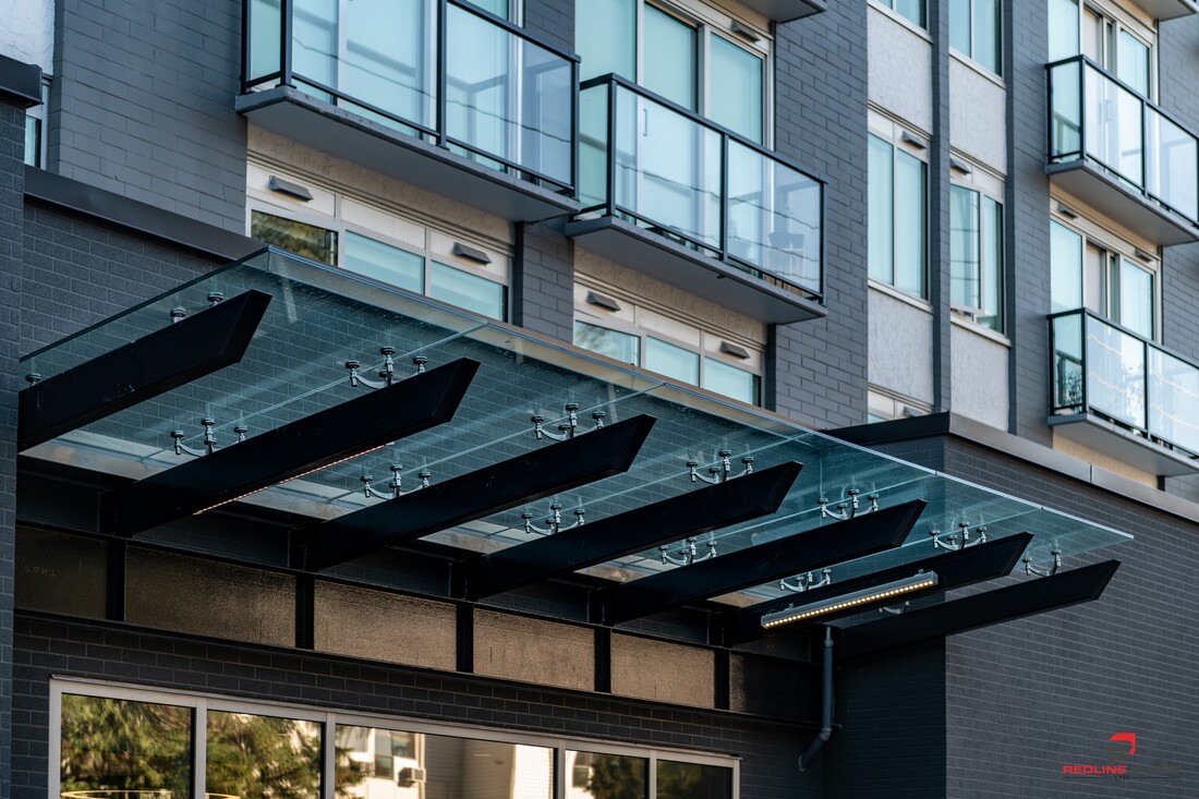 redline glass canopy at harbour towers